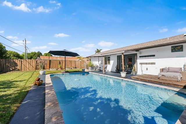 8610 NW 46th Street, Lauderhill, FL 33351