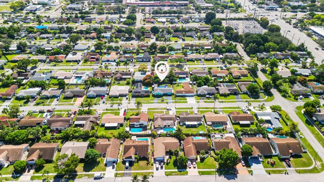 8610 NW 46th Street, Lauderhill, FL 33351