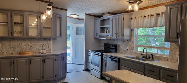 1385 Big Creek Rd, Madisonville, TN 37354