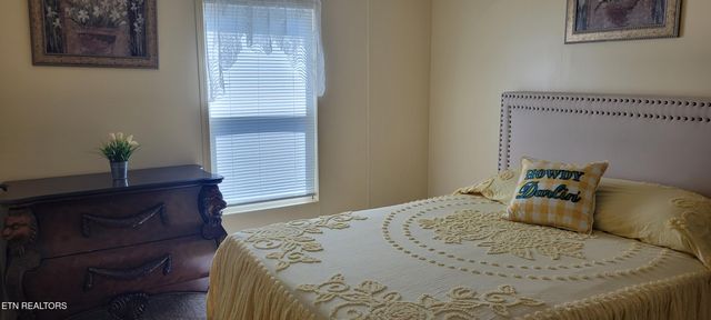 1385 Big Creek Rd, Madisonville, TN 37354