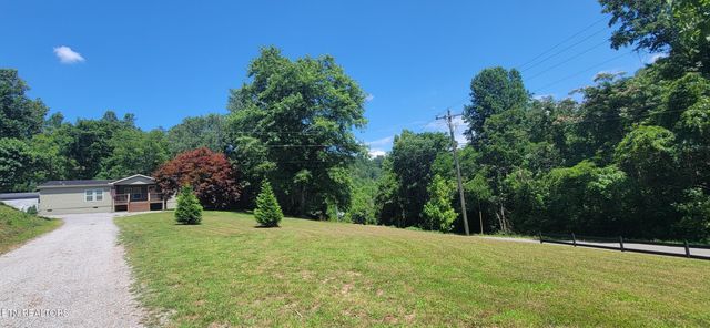 1385 Big Creek Rd, Madisonville, TN 37354