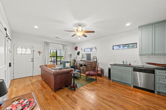 4734 Bell Street, Houston, TX 77023