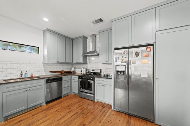 4734 Bell Street, Houston, TX 77023