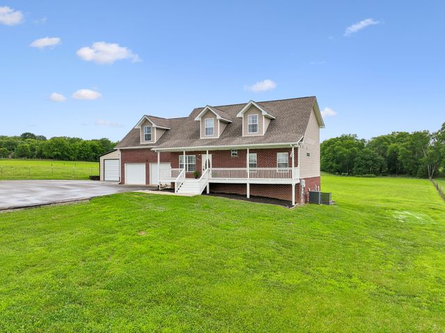 527 Governor Hall Rd, Castalian Springs, TN 37031