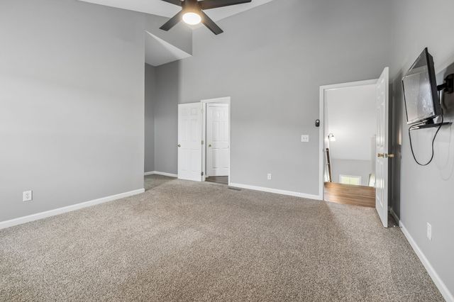 527 Governor Hall Rd, Castalian Springs, TN 37031