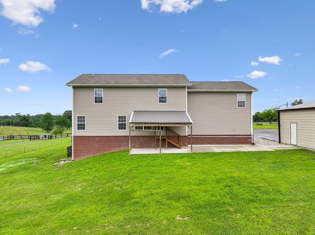 527 Governor Hall Rd, Castalian Springs, TN 37031