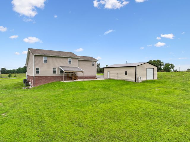 527 Governor Hall Rd, Castalian Springs, TN 37031