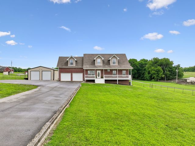 527 Governor Hall Rd, Castalian Springs, TN 37031