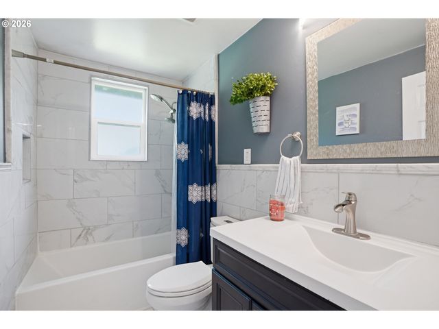 3705 Ne 137TH Ave, Vancouver, WA 98682