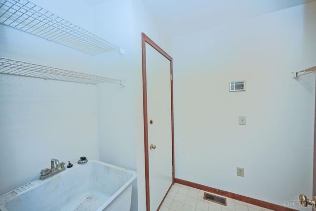 8650 Green Road, Anderson Twp, OH 45255