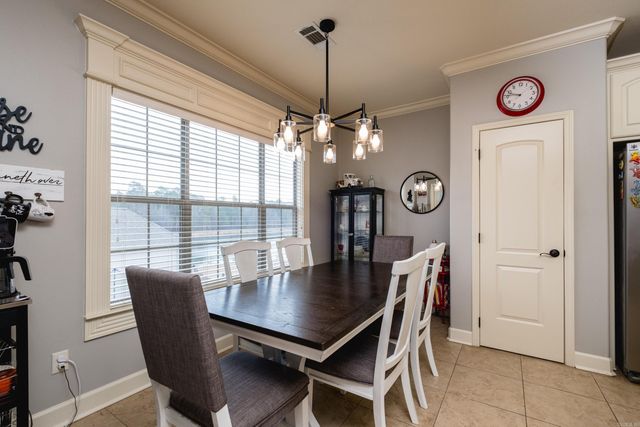 46 Waters Edge Drive, Little Rock, AR 72204