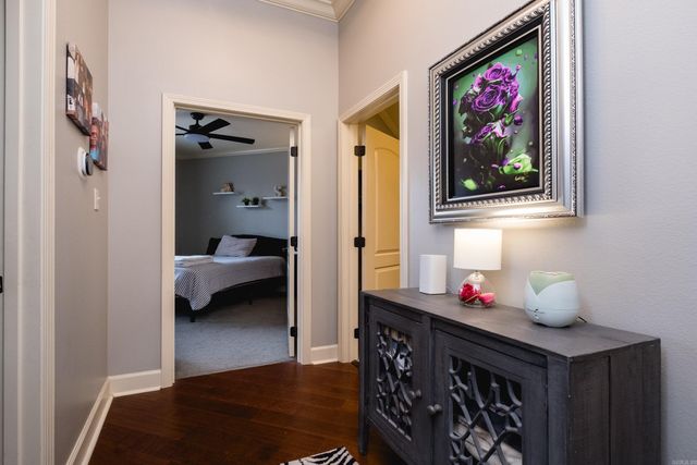 46 Waters Edge Drive, Little Rock, AR 72204