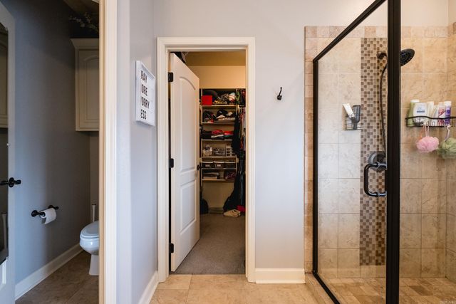 46 Waters Edge Drive, Little Rock, AR 72204