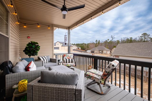 46 Waters Edge Drive, Little Rock, AR 72204