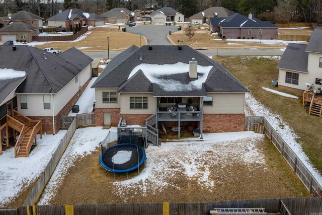 46 Waters Edge Drive, Little Rock, AR 72204