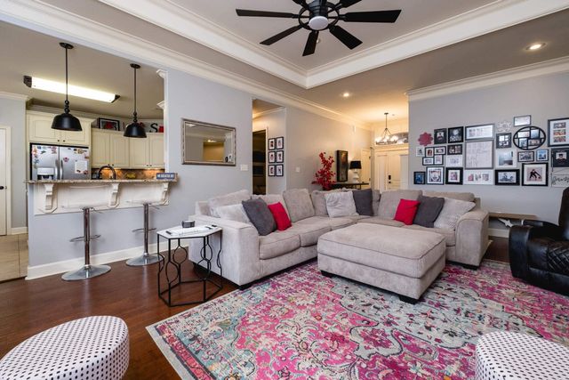 46 Waters Edge Drive, Little Rock, AR 72204