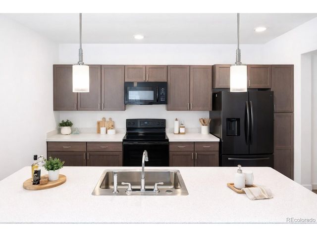 8475 E 36th Ave 223, Denver, CO 80238