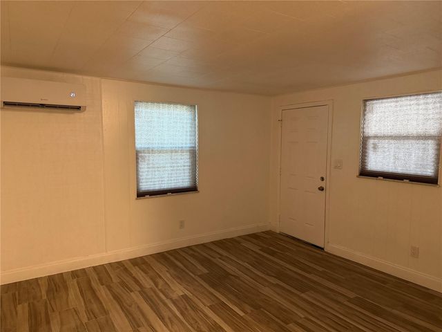 9811 N JASMINE AVENUE A, Tampa, FL 33612