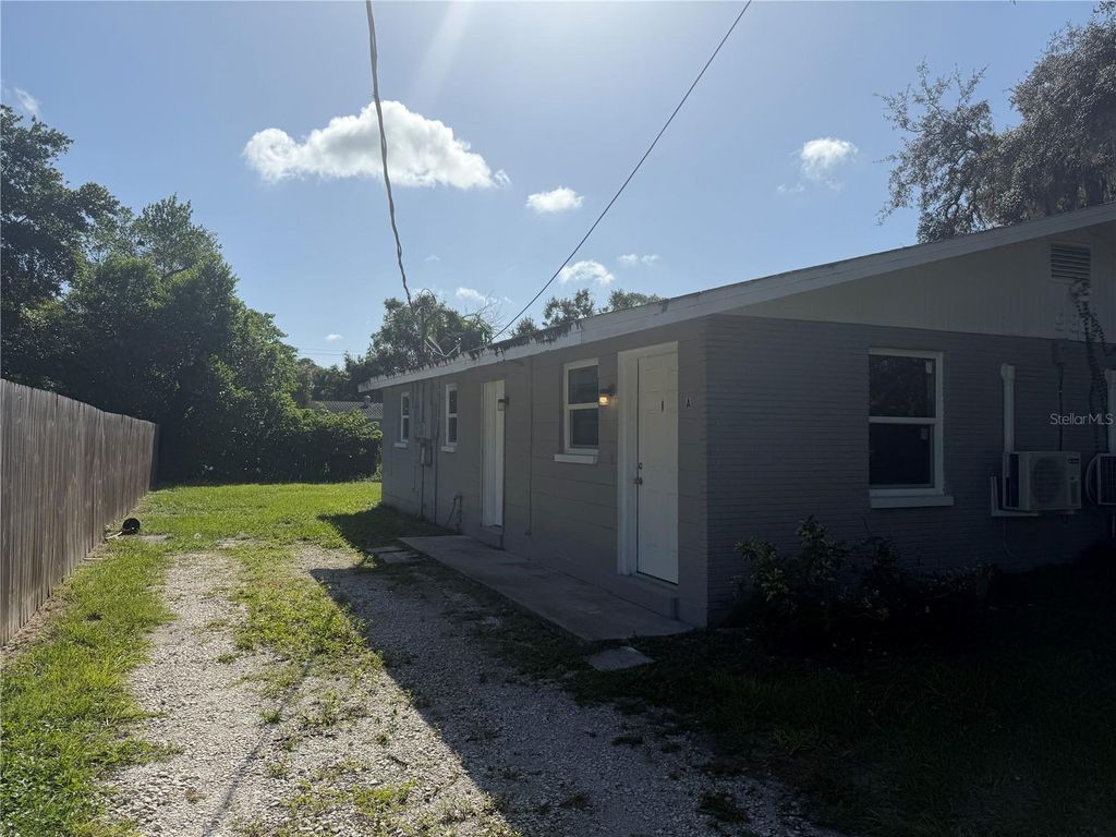 9811 N JASMINE AVENUE A, Tampa, FL 33612