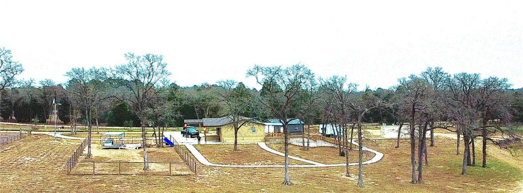 660 S Highway 95 Highway, Elgin, TX 78621