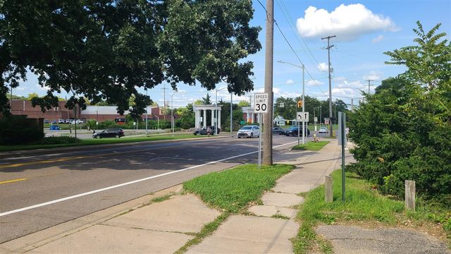 415 Oakland Drive, Kalamazoo, MI 49007