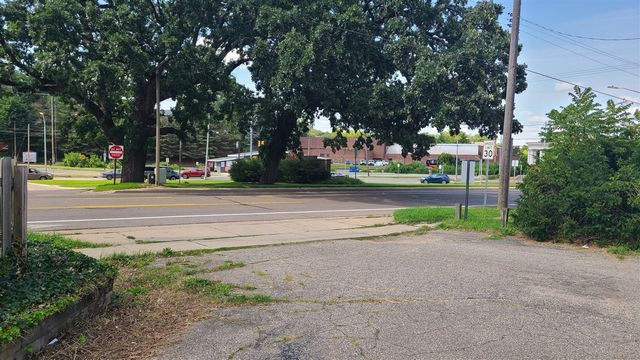 415 Oakland Drive, Kalamazoo, MI 49007