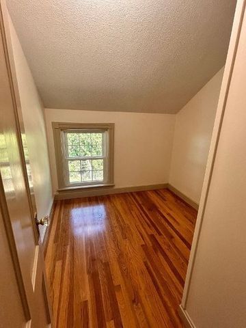 428 Main Street 428, Northbridge, MA 01534