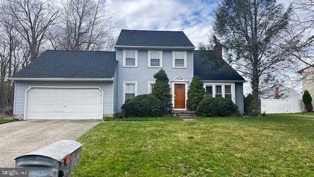 209 HENFIELD AVE, Cherry Hill, NJ 08003