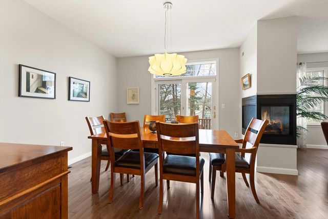 72 Putnam St 72, Needham, MA 02494