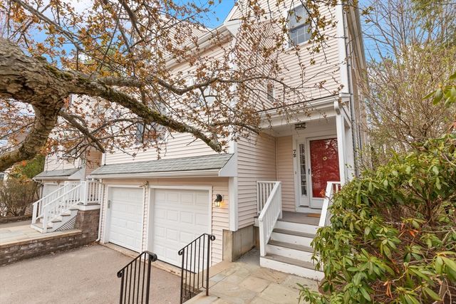72 Putnam St 72, Needham, MA 02494