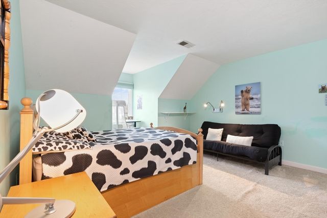72 Putnam St 72, Needham, MA 02494