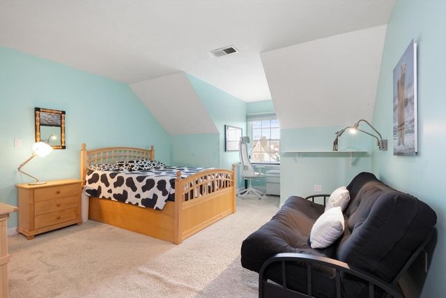 72 Putnam St 72, Needham, MA 02494