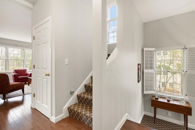 72 Putnam St 72, Needham, MA 02494