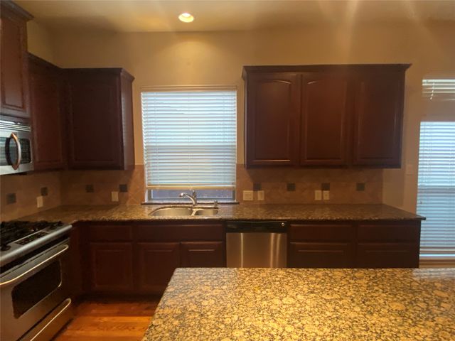 2410 Knight Street, Dallas, TX 75219