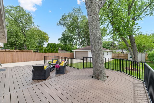 253 Heather Avenue, Grayslake, IL 60030