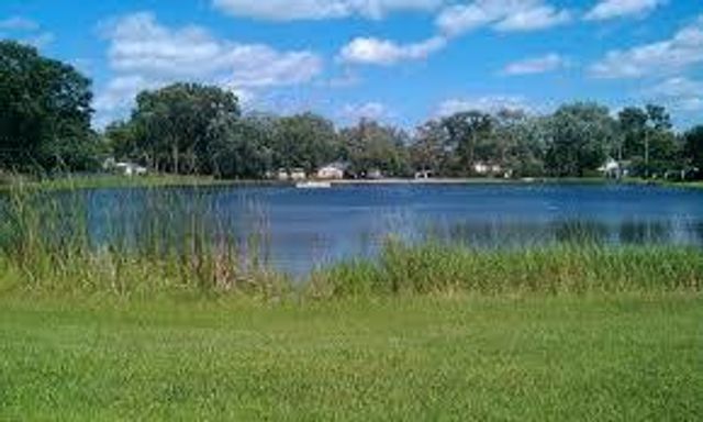 253 Heather Avenue, Grayslake, IL 60030
