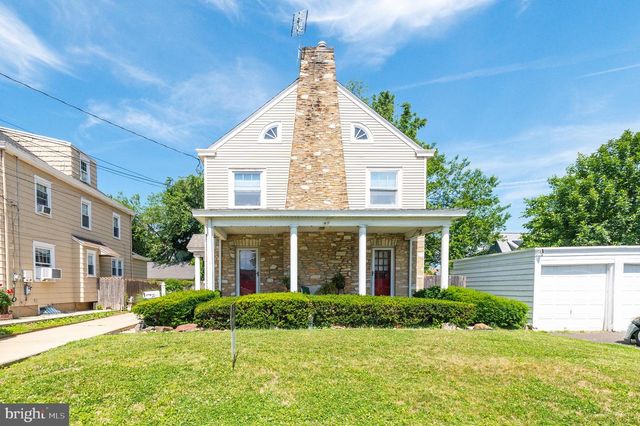 21 LAKE AVE, Hamilton, NJ 08610