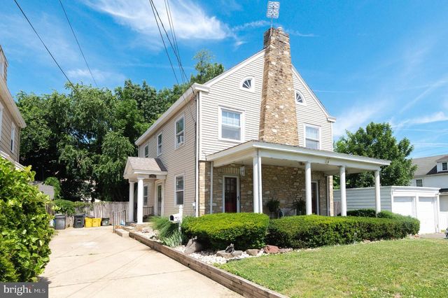 21 LAKE AVE, Hamilton, NJ 08610