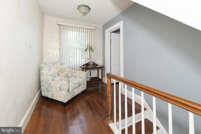 21 LAKE AVE, Hamilton, NJ 08610