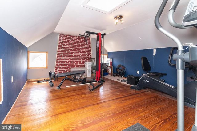 21 LAKE AVE, Hamilton, NJ 08610