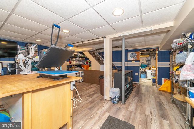 21 LAKE AVE, Hamilton, NJ 08610