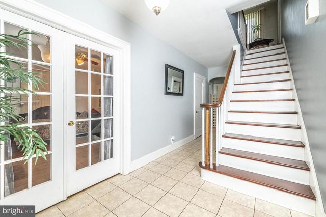 21 LAKE AVE, Hamilton, NJ 08610
