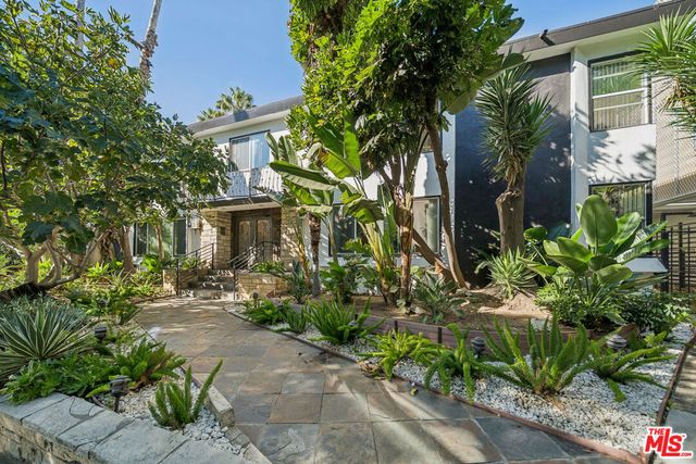 1215 N Hayworth Avenue 104, West Hollywood, CA 90046