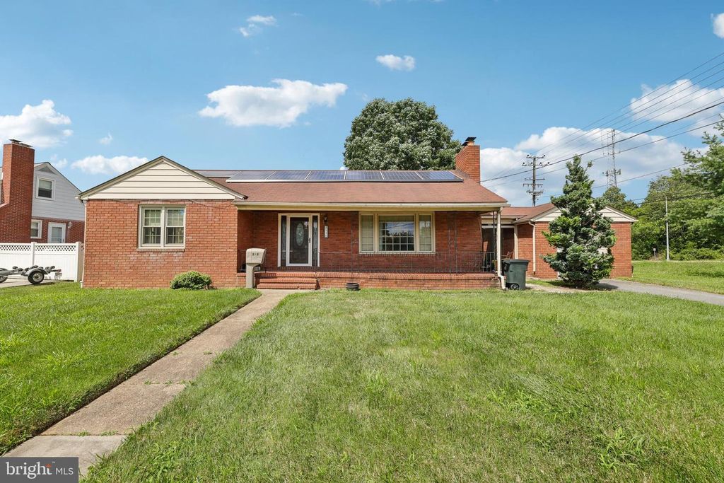 916 LYNVUE RD, Linthicum Heights, MD 21090
