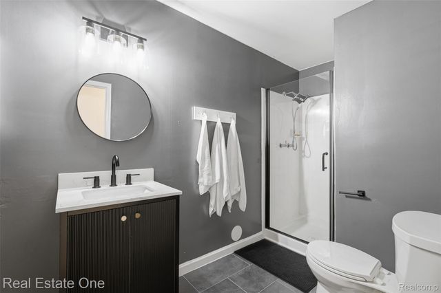33547 Pondview Circle 130, Livonia, MI 48152
