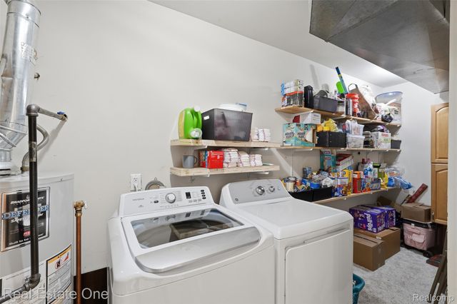 33547 Pondview Circle 130, Livonia, MI 48152