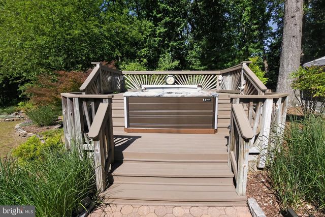 2961 MARNE HWY, Mount Laurel, NJ 08054
