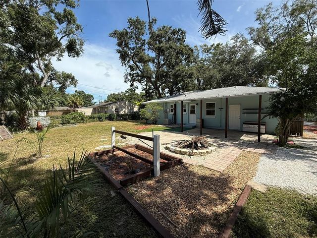610 74TH STREET N, St Petersburg, FL 33710