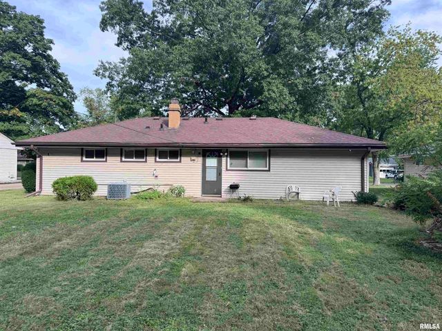 5027 N RENWOOD Street, Peoria, IL 61614