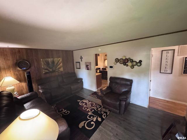5027 N RENWOOD Street, Peoria, IL 61614